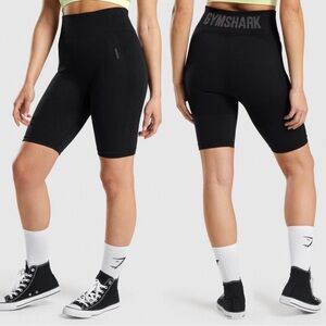 Gymshark Flex Seamless Cycling Shorts. Black. Size Large